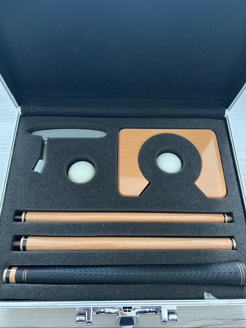 Travel putter set Tan Golf Putting Practice Set